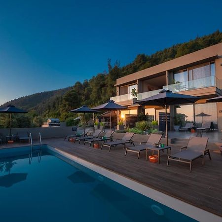 Anmian Suites Vourvourou Exterior photo