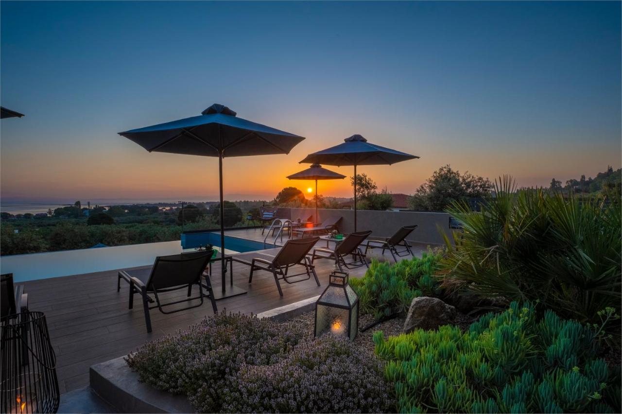 Anmian Suites Vourvourou Exterior photo